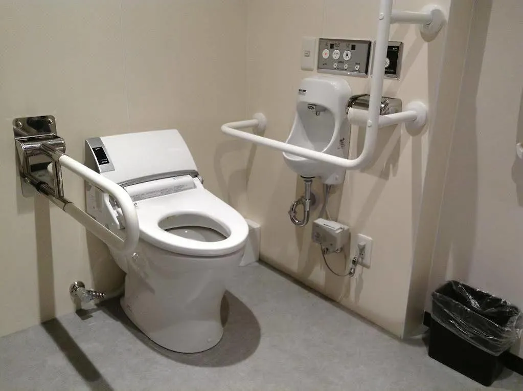 טוקיו First Cabin Akihabara Showa-Dori 0*,  יפן